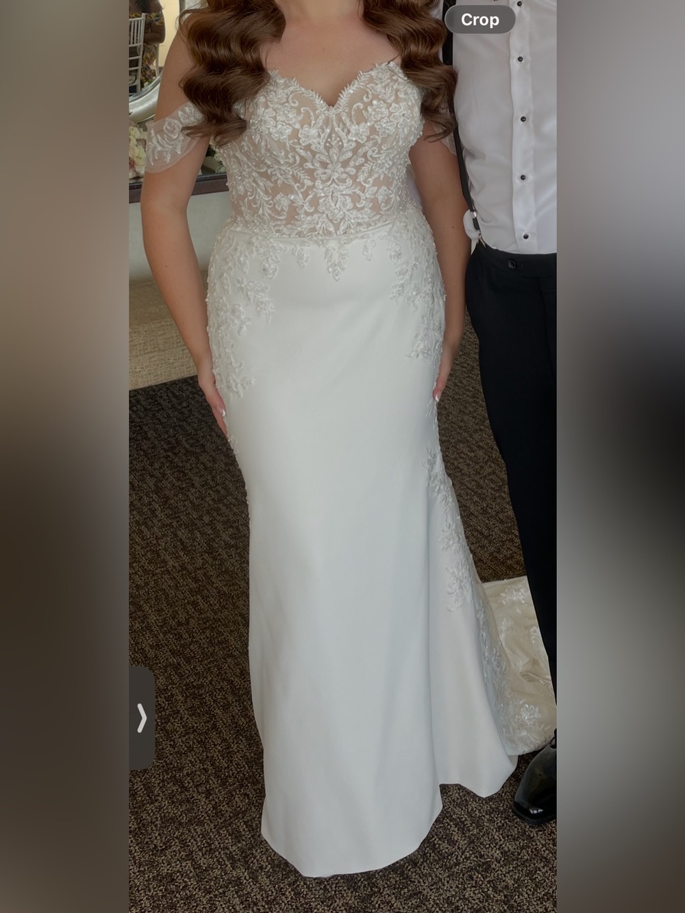 Justin Alexander “Daria” Lace Sweetheart Wedding Dress, Size 10 36B